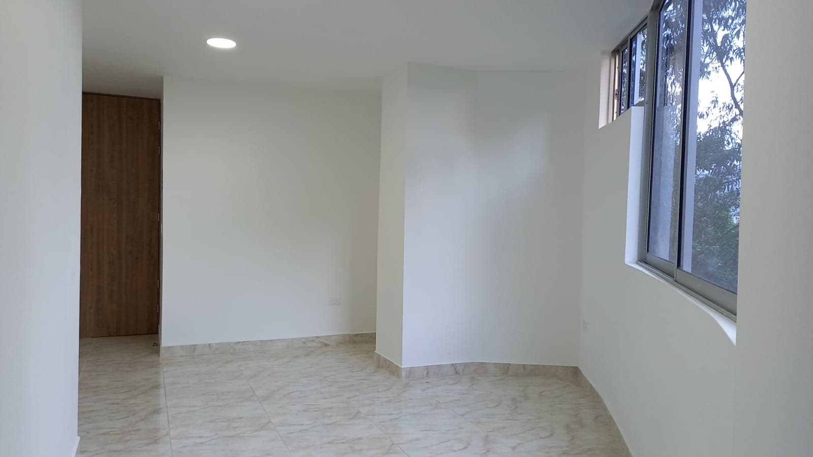 Apartaestudio en arriendo en El Campestre La Frontera, El Poblado, Medellín — foto 3 de 17