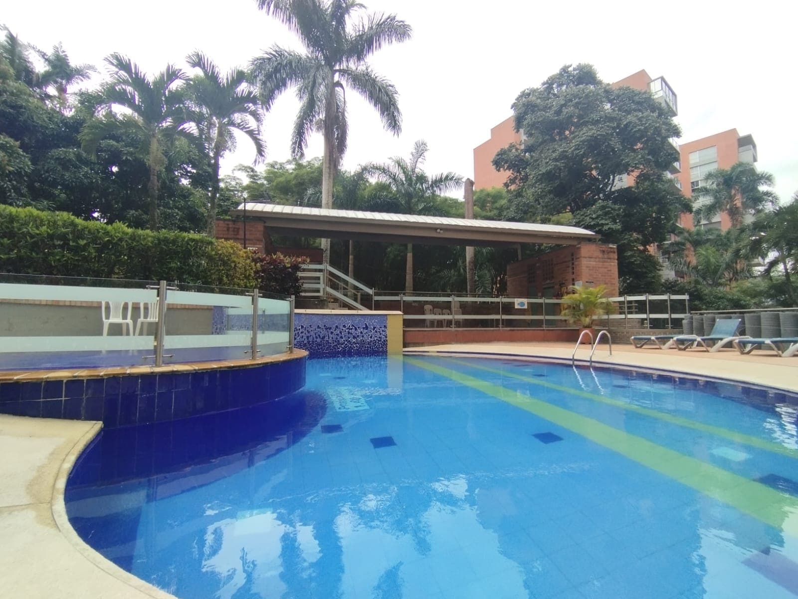 Apartamento en arriendo en La Florida El, El Poblado, Medellín — foto 1 de 20