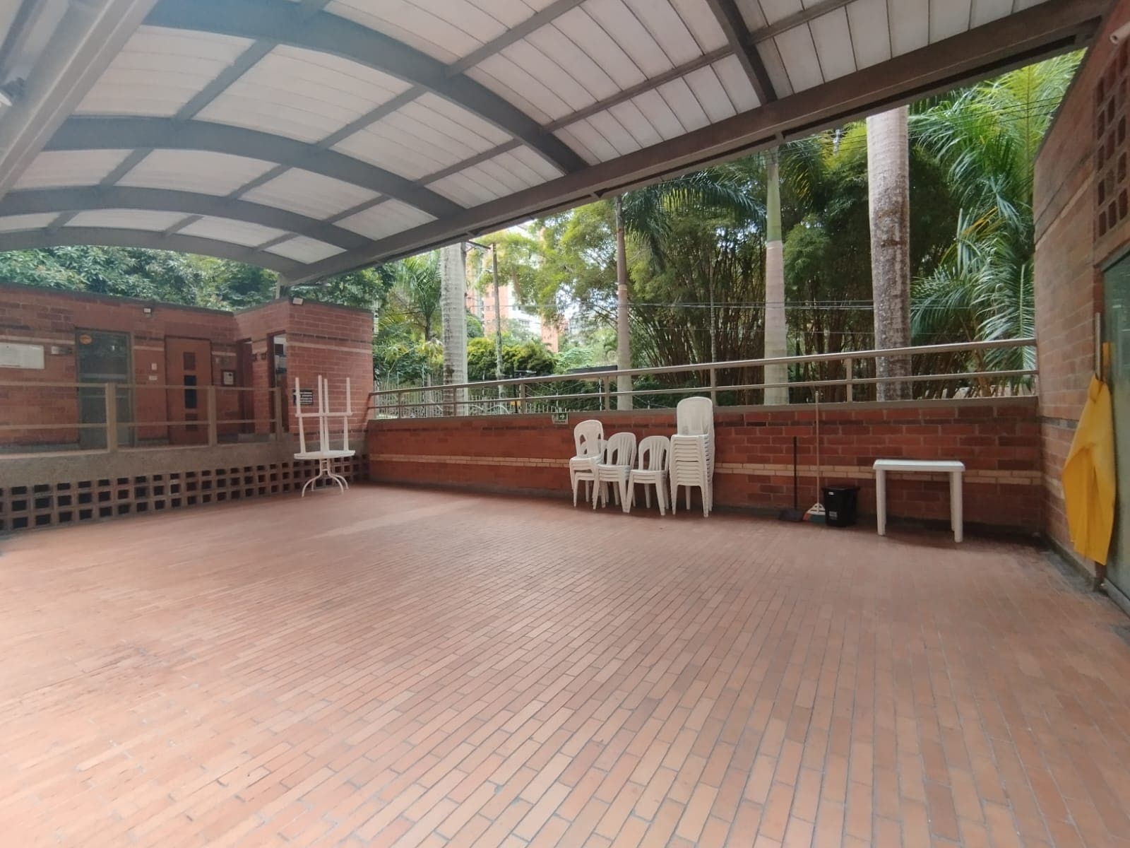 Apartamento en arriendo en La Florida El, El Poblado, Medellín — foto 4 de 20