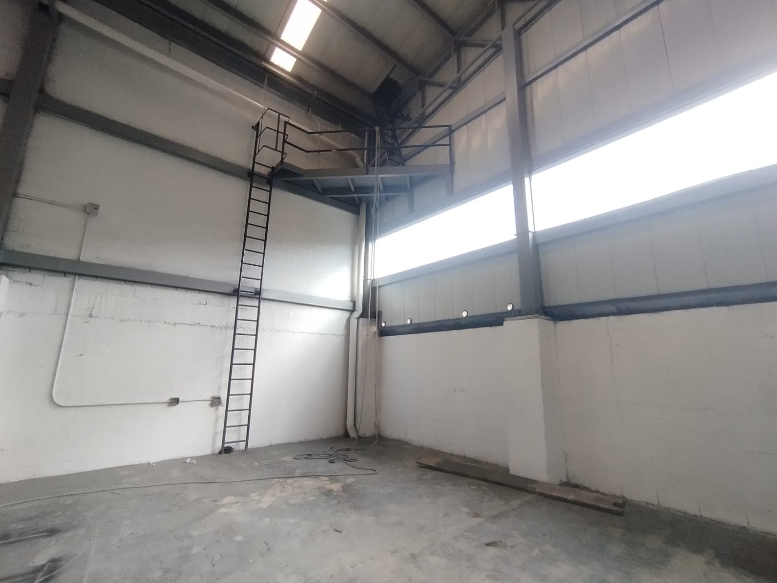 Bodega en arriendo en La Tablaza, La Estrella — foto 3 de 19