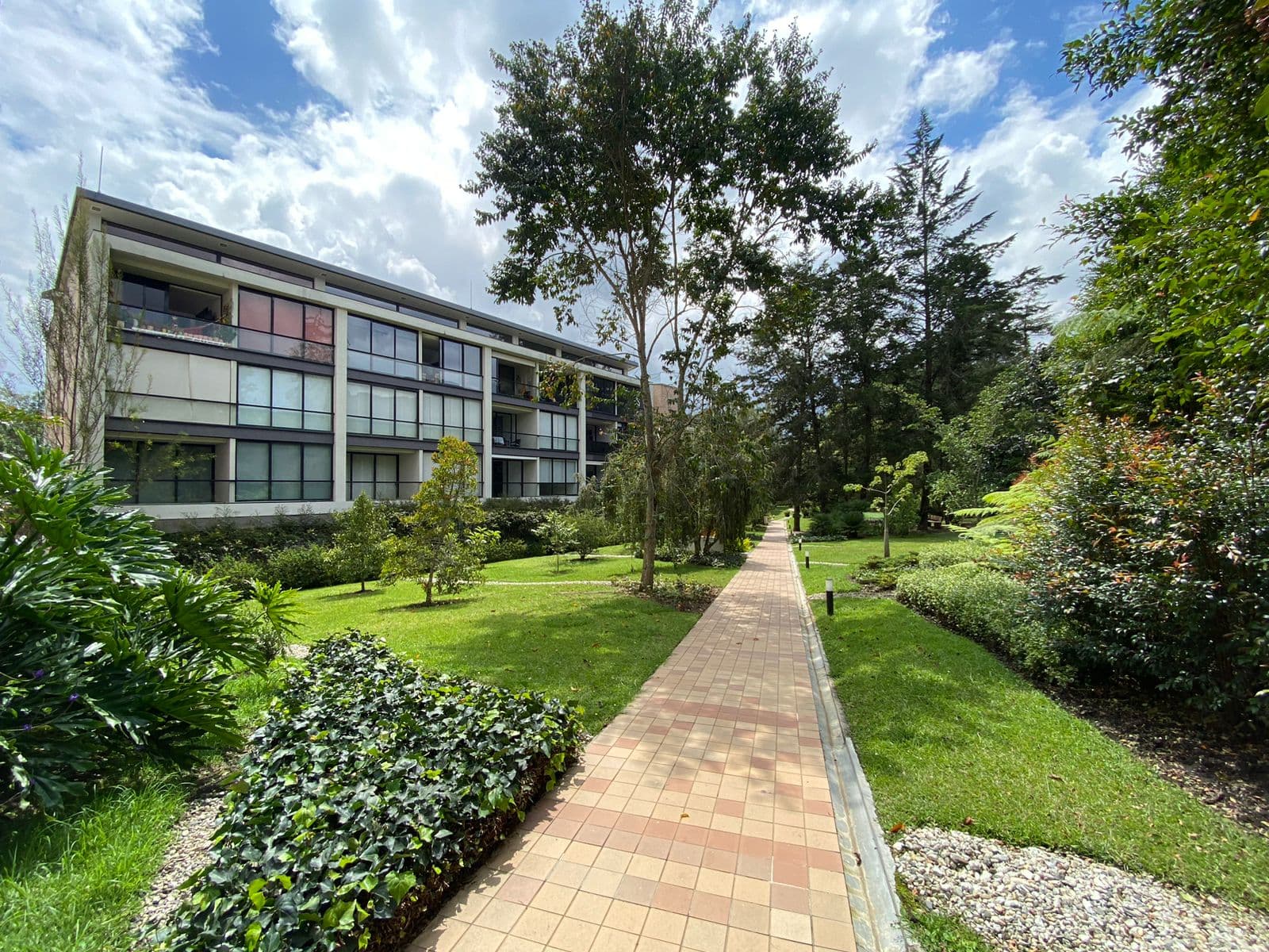 Apartamento en arriendo en La Fe, Retiro — foto 1 de 20