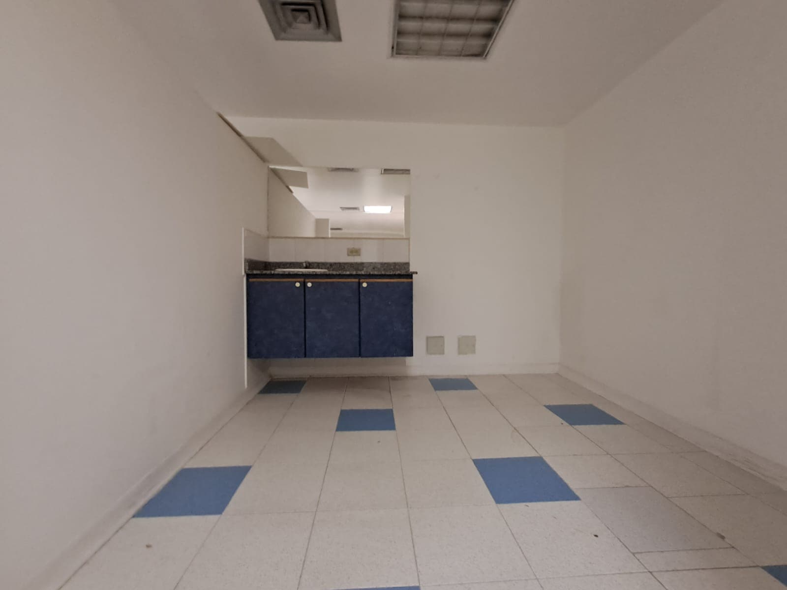Oficina en arriendo en Centro, Itagui — foto 1 de 14