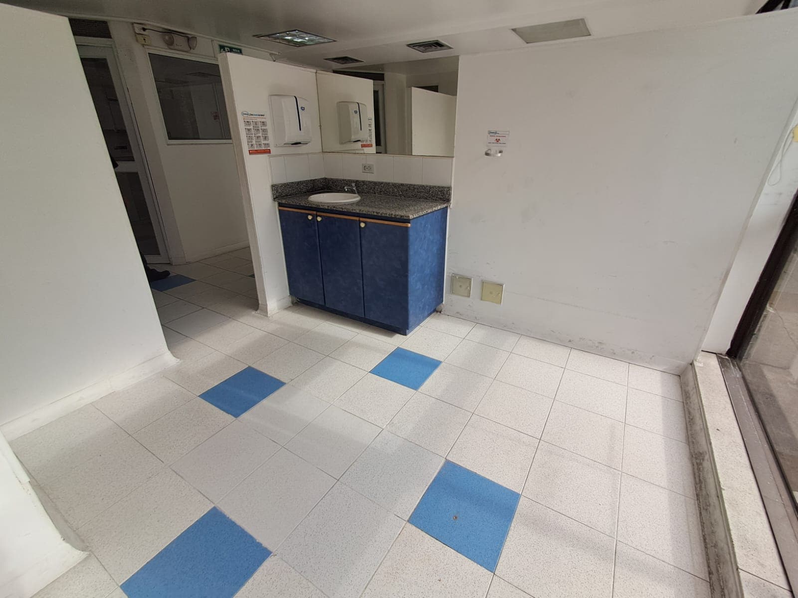 Oficina en arriendo en Centro, Itagui — foto 5 de 14
