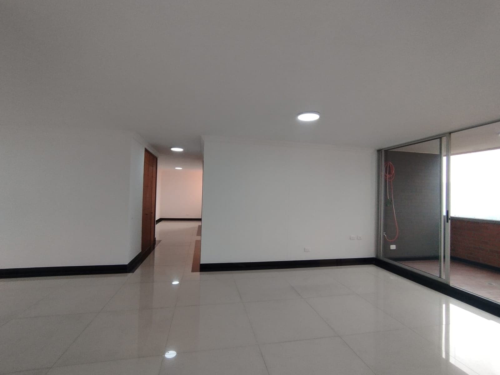 Apartamento en arriendo en El Tesoro, El Poblado, Medellín — foto 2 de 20
