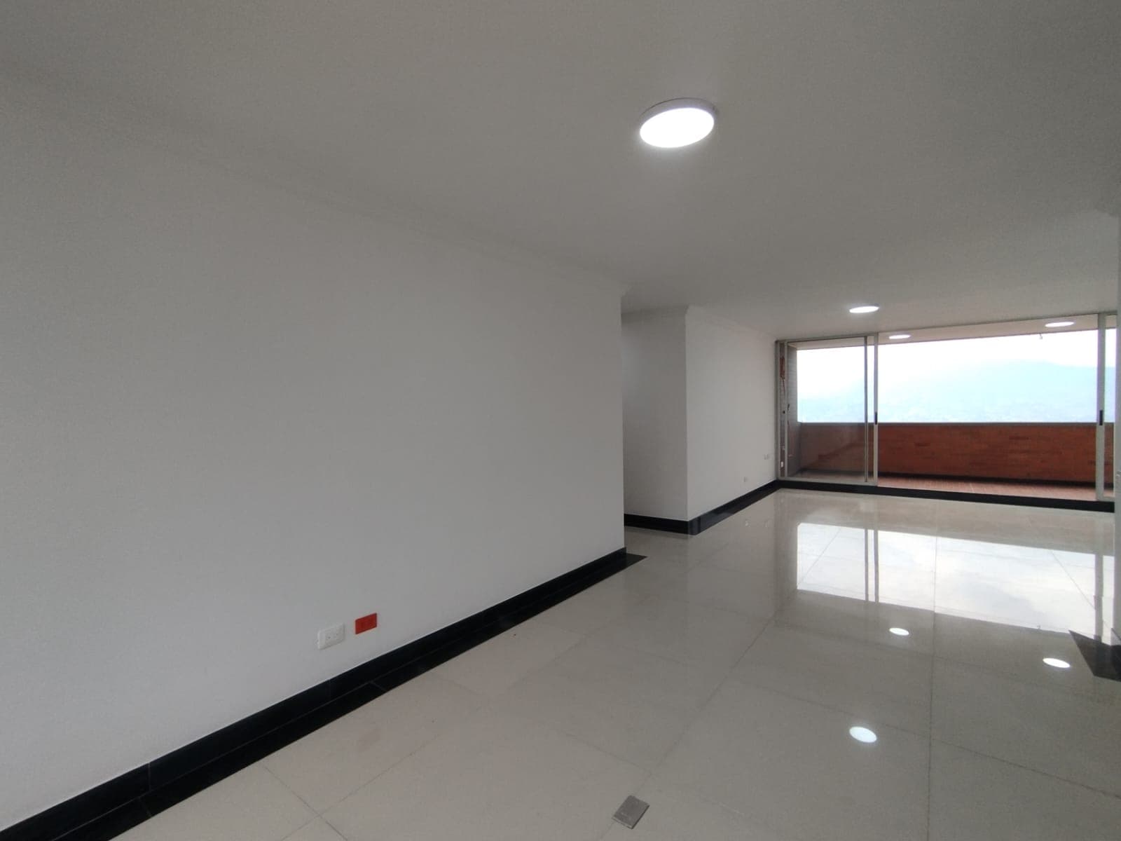 Apartamento en arriendo en El Tesoro, El Poblado, Medellín — foto 3 de 20