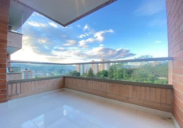 Apartamento en arriendo en Loma Del Esmeraldal, Envigado — foto 2 de 13