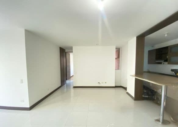 Apartamento en arriendo en Loma Del Esmeraldal, Envigado — foto 5 de 13