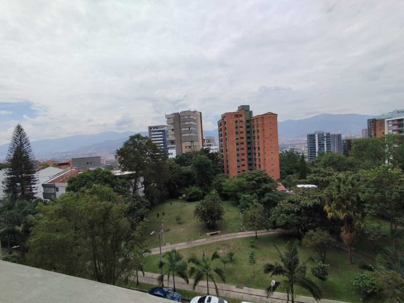 Apartamento en arriendo en Castropol, El Poblado, Medellín — foto 5 de 20