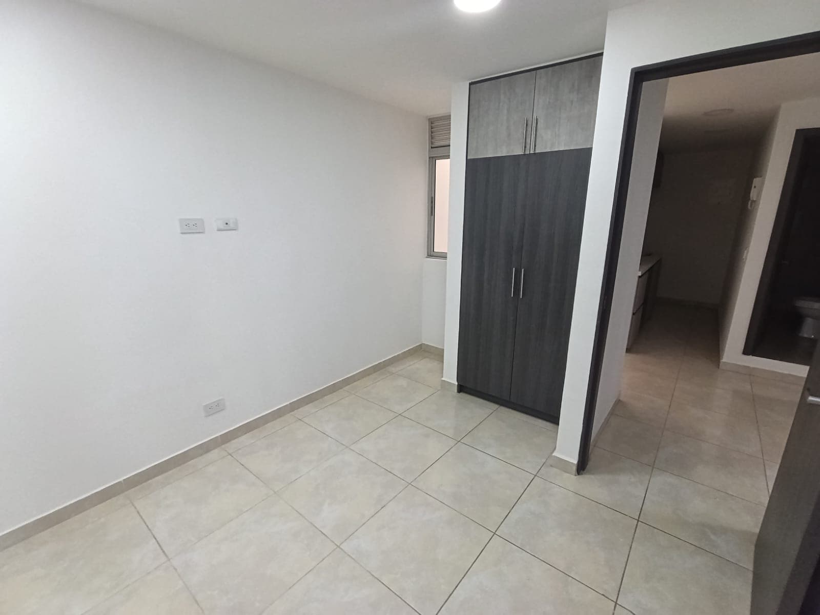 Apartamento en arriendo en La Floresta, La America, Medellín — foto 5 de 14