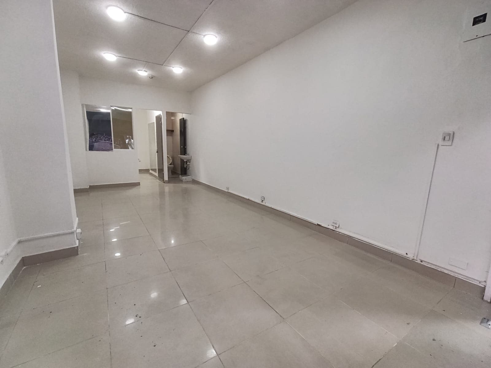 Local en arriendo en La Candelaria, Centro, Medellín — foto 2 de 14