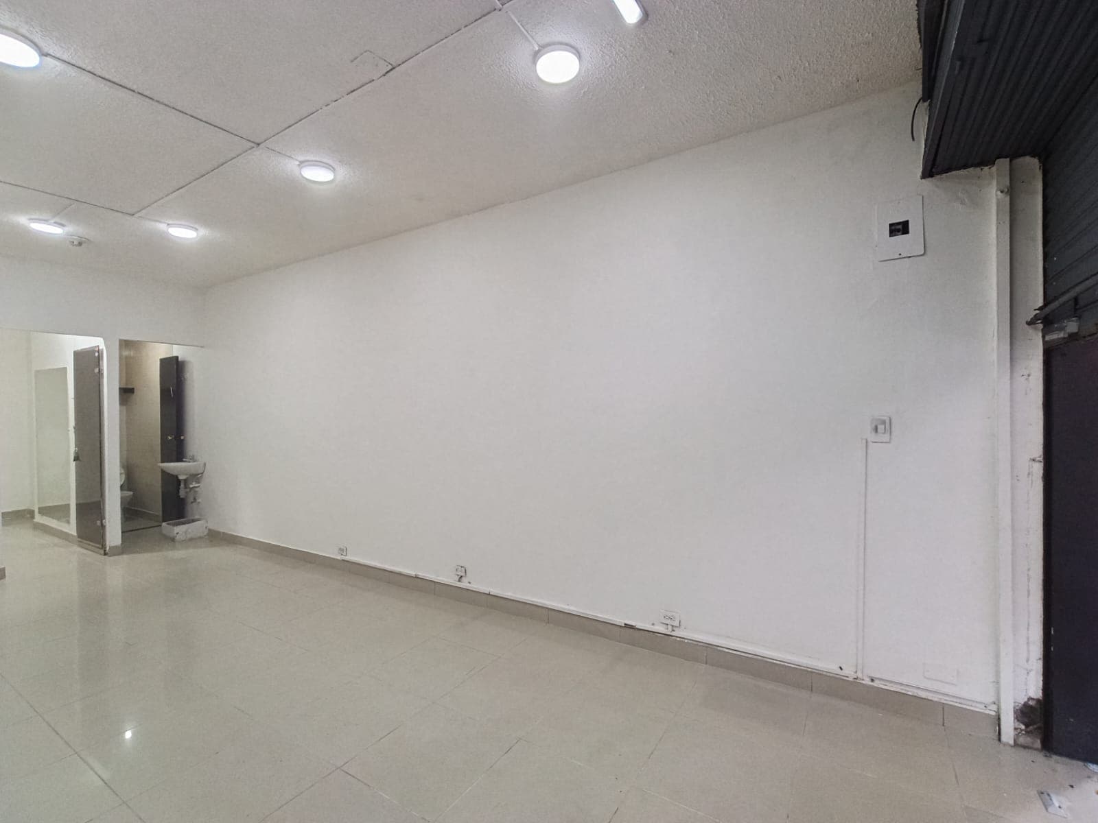 Local en arriendo en La Candelaria, Centro, Medellín — foto 5 de 14
