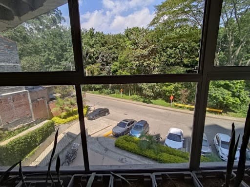 Local en arriendo en El Chinguí, Envigado — foto 1 de 9