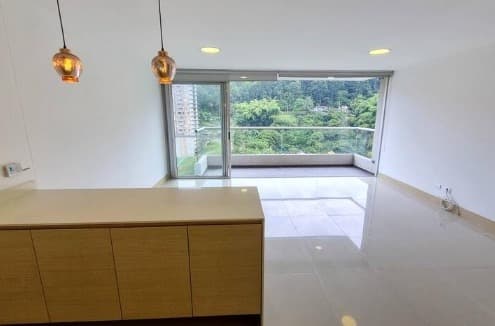 Apartamento en arriendo en Loma Del Indio, El Poblado, Medellín — foto 4 de 20