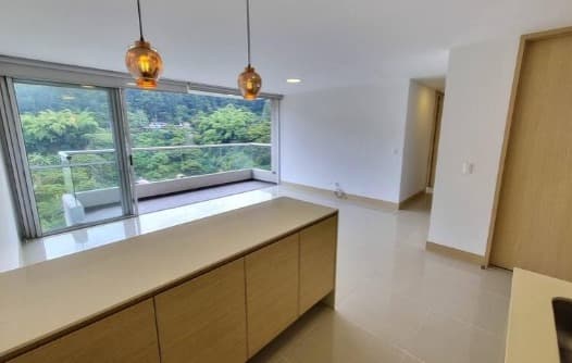 Apartamento en arriendo en Loma Del Indio, El Poblado, Medellín — foto 5 de 20