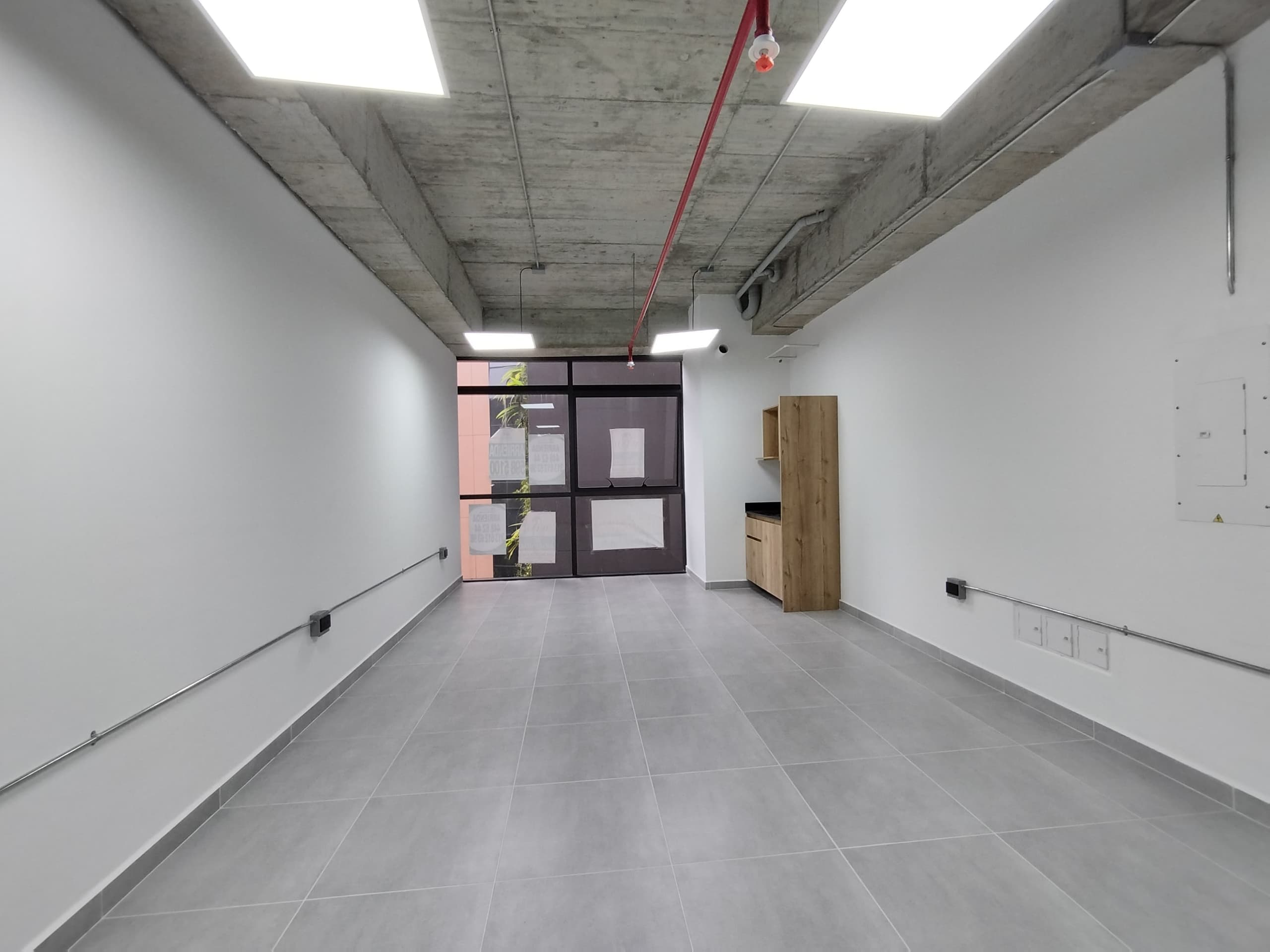 Oficina en arriendo en Altos del Poblado Cola del Zorro, Medellín — foto 2 de 8