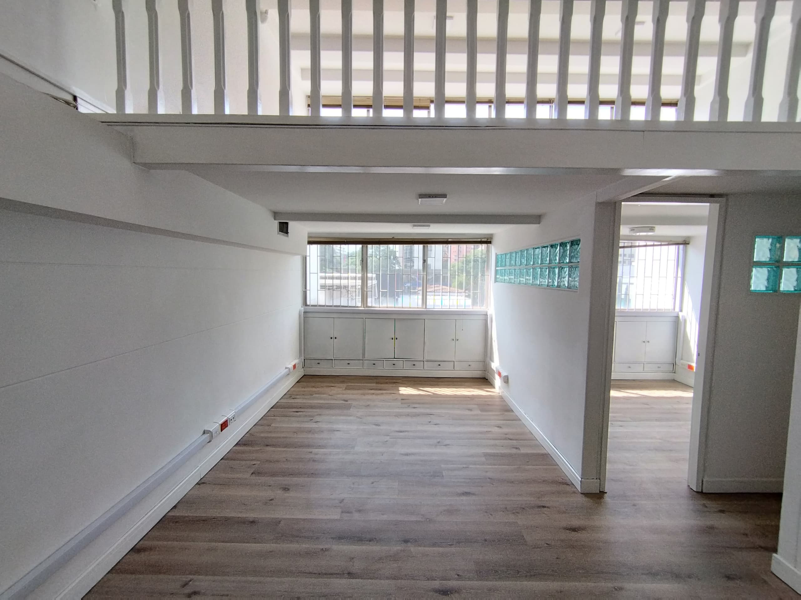 Oficina en arriendo en Santa María De Los Ángeles, El Poblado, Medellín — foto 2 de 12