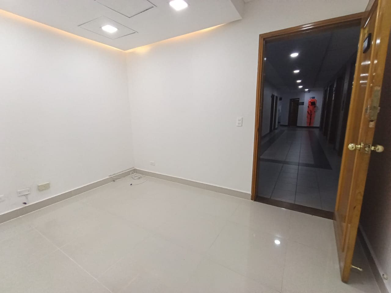 Oficina en arriendo en El Poblado, Medellín — foto 4 de 9