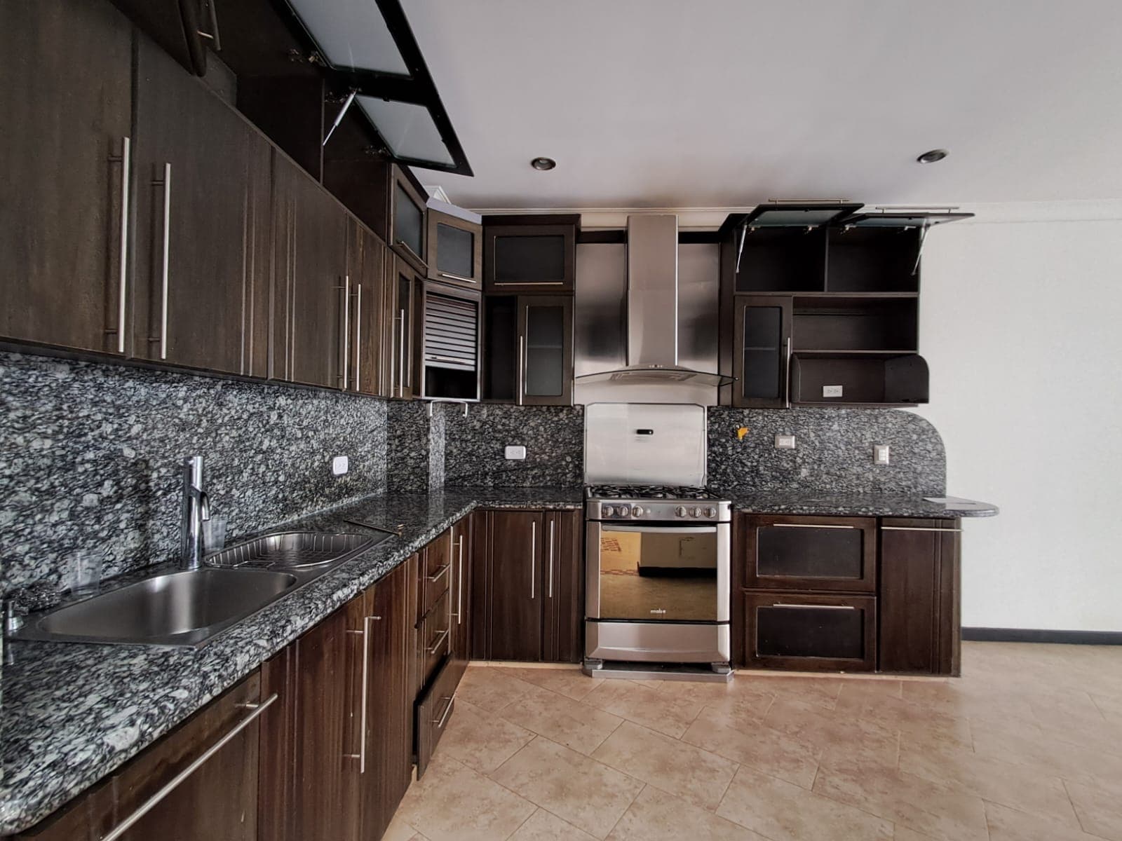 Casa Vivienda en arriendo en La Doctora, Sabaneta — foto 2 de 20