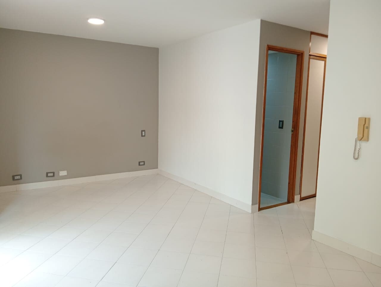 Apartaestudio en arriendo en Medellín — foto 3 de 16