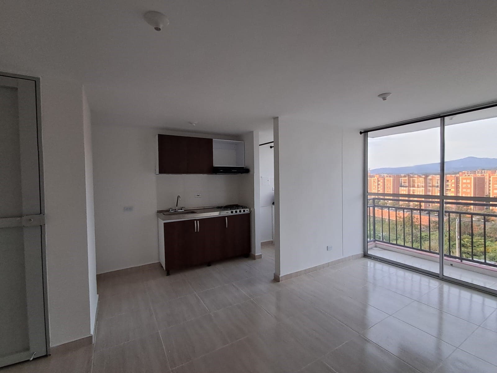 Apartamento en arriendo en Via Condina, Pereira — foto 2 de 14