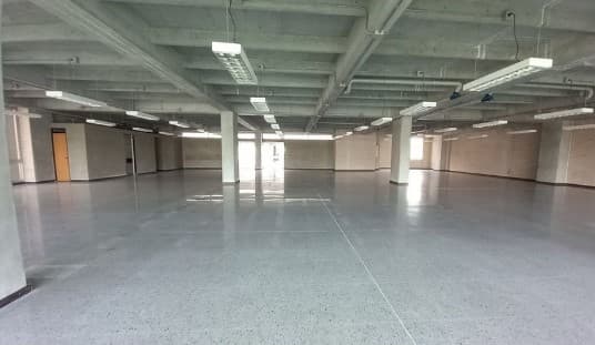 Local en arriendo en Guayabal, Medellín — foto 2 de 8