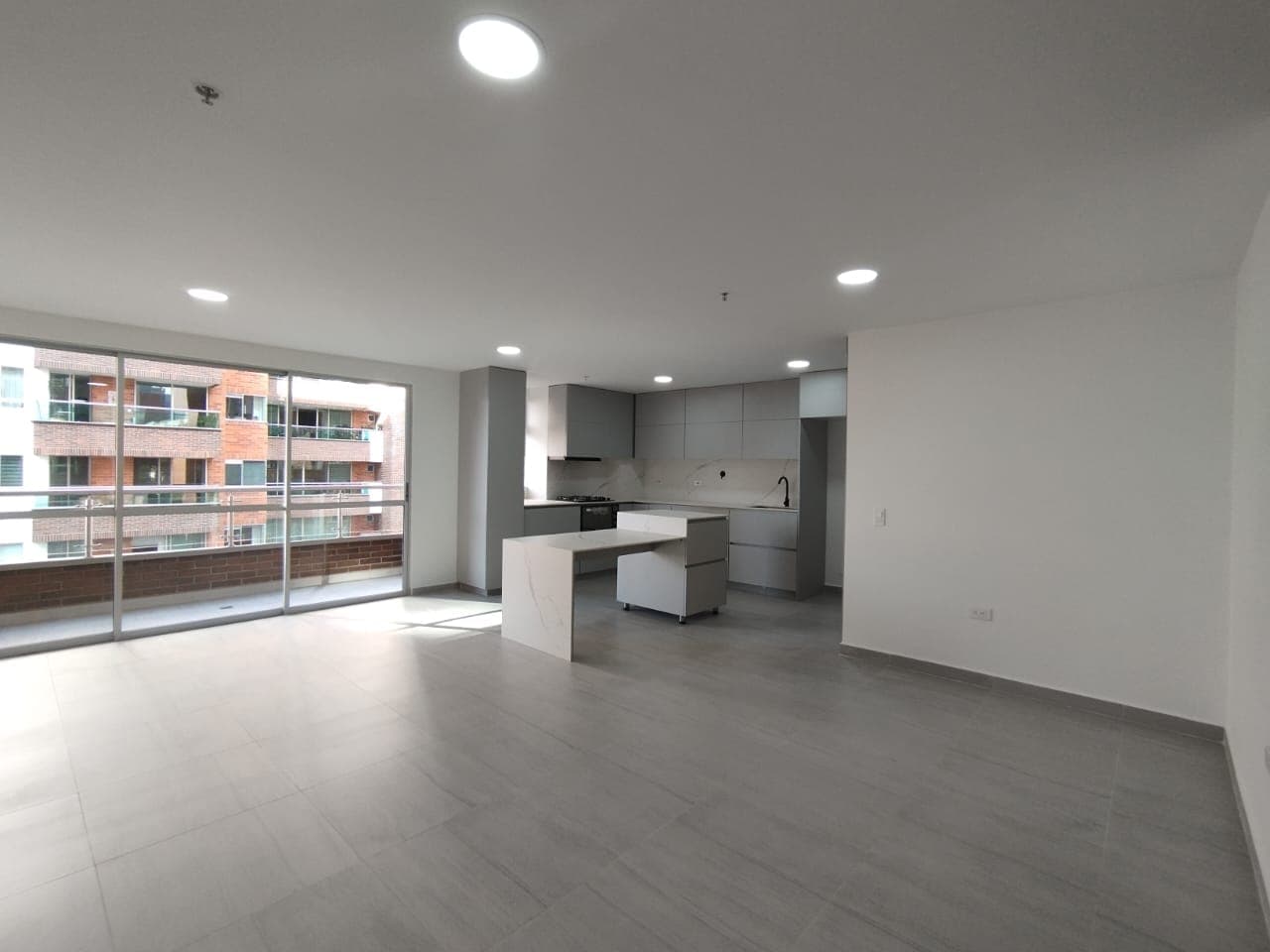 Apartamento en arriendo en Zuñiga, Envigado — foto 1 de 20