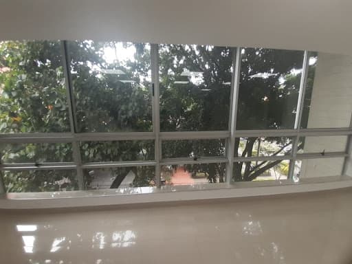 Oficina en arriendo en Suramericana, Laureles, Medellín — foto 5 de 11