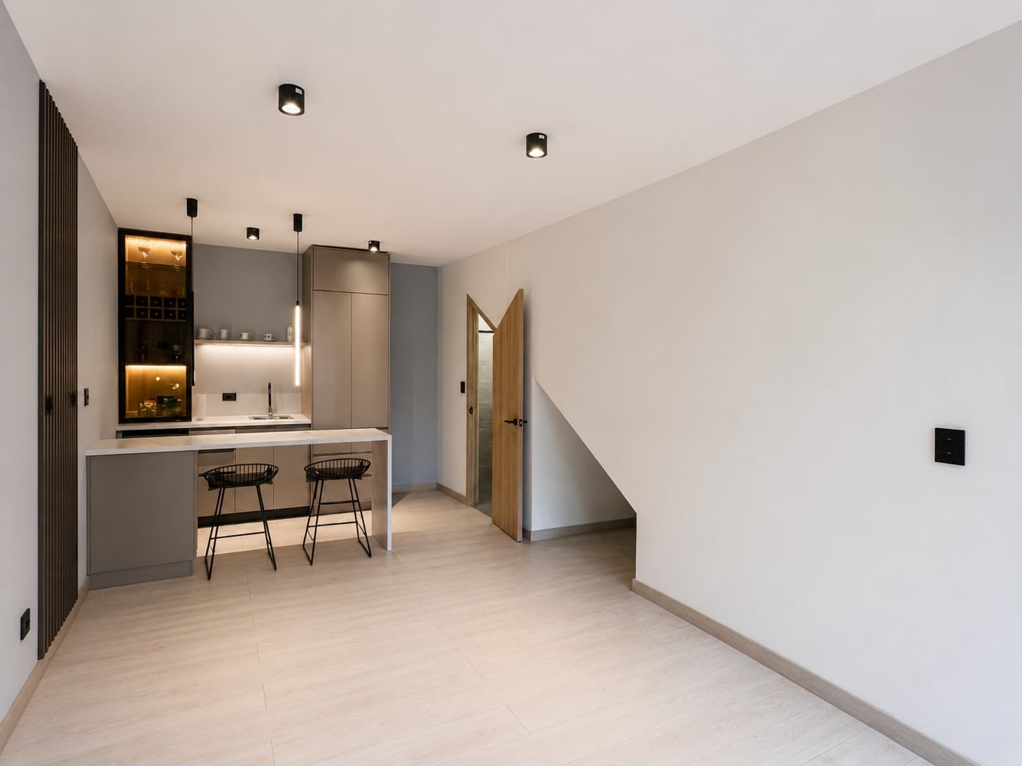 Oficina en arriendo en Lorena, Laureles, Medellín — foto 2 de 8