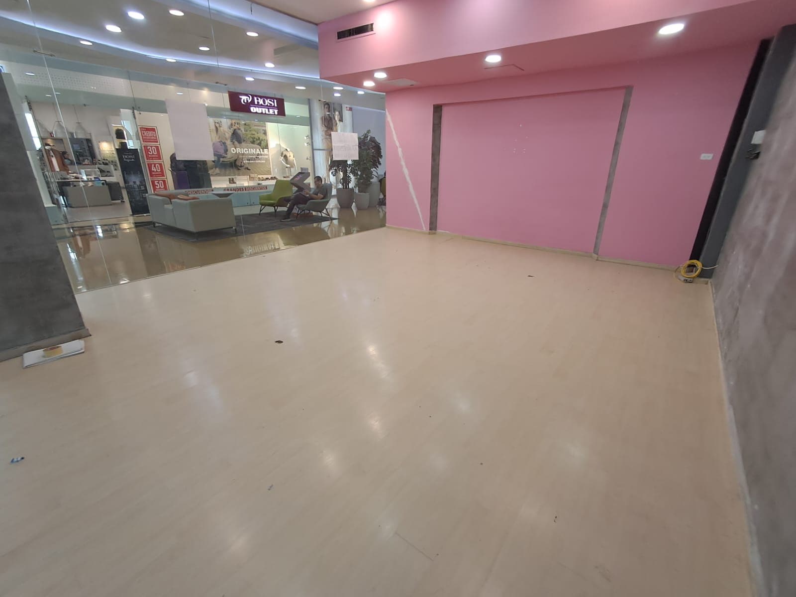 Local en arriendo en Perpetuo Socorro, Centro, Medellín — foto 2 de 8