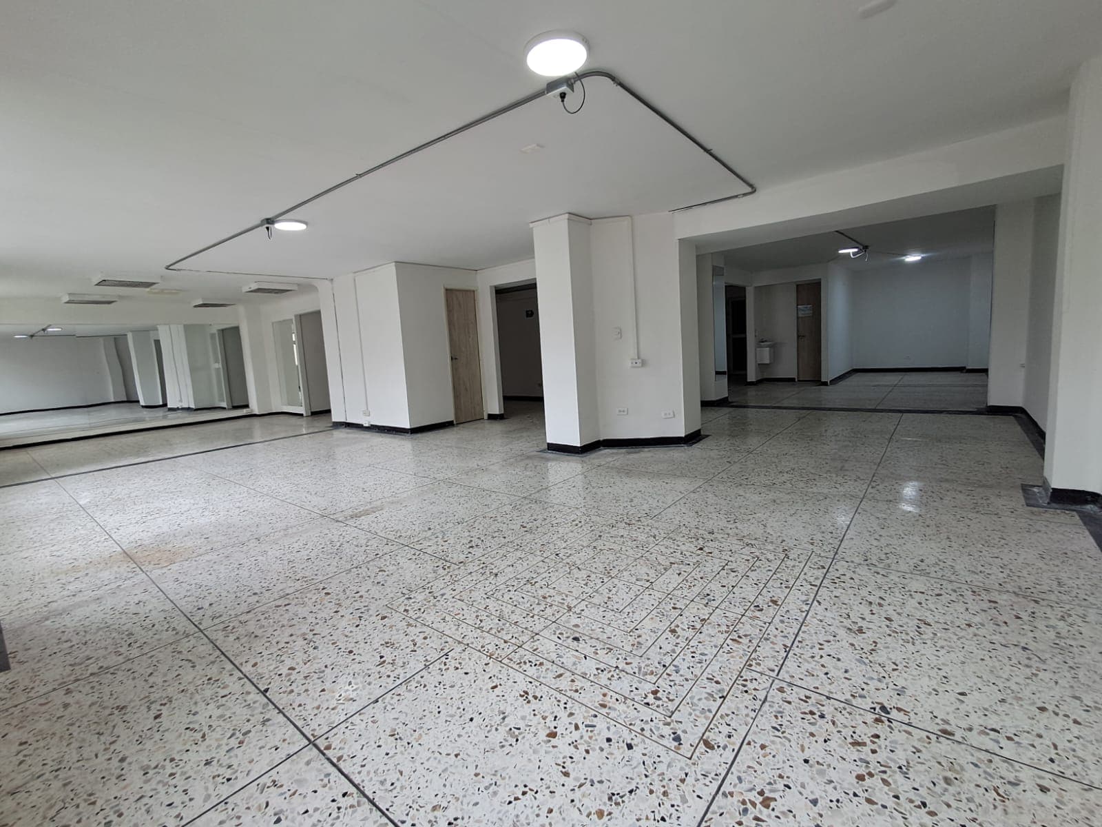 Oficina en arriendo en Centro, Pereira — foto 2 de 11
