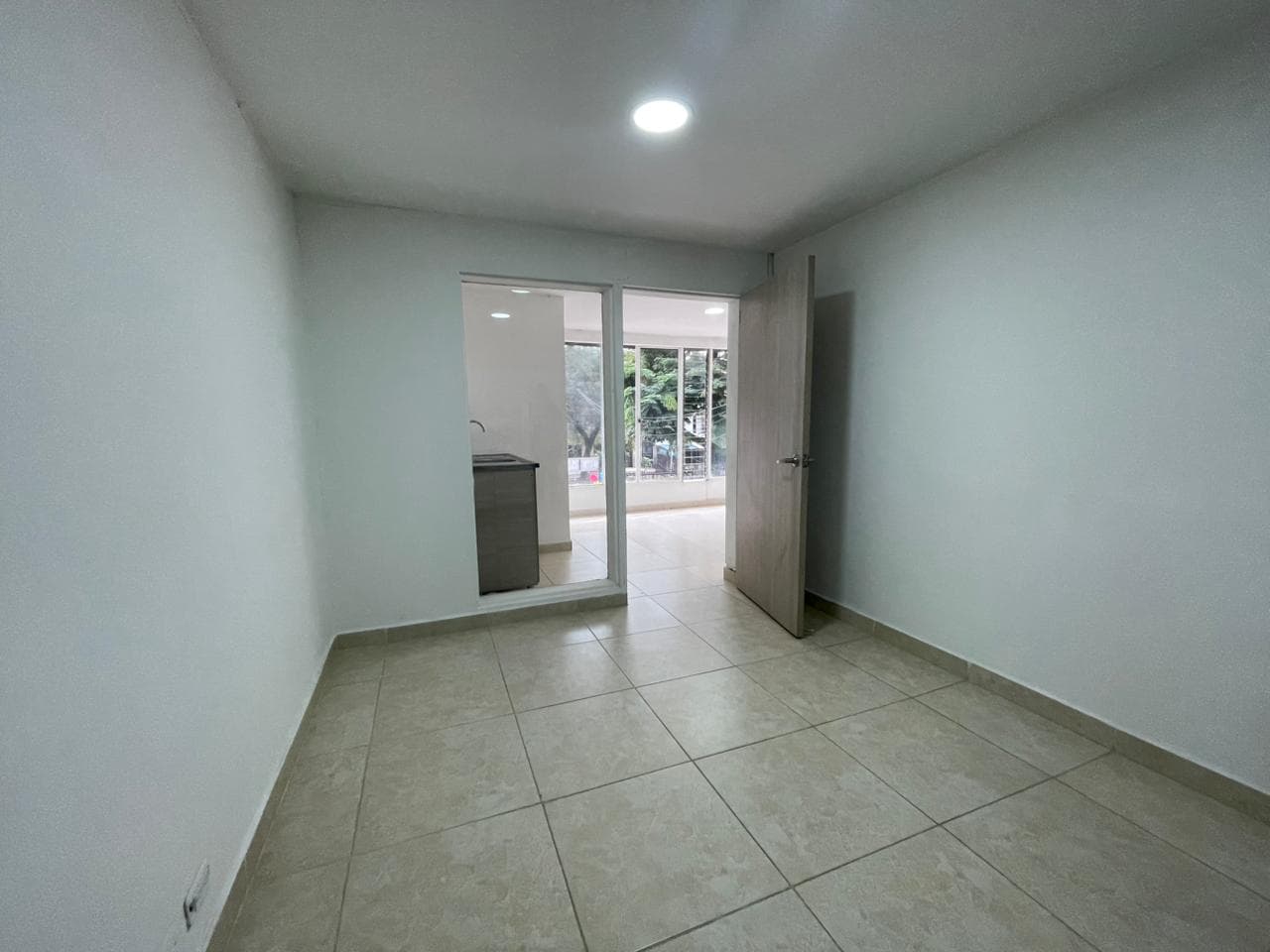 Oficina en arriendo en La Palma, Belen, Medellín — foto 3 de 12