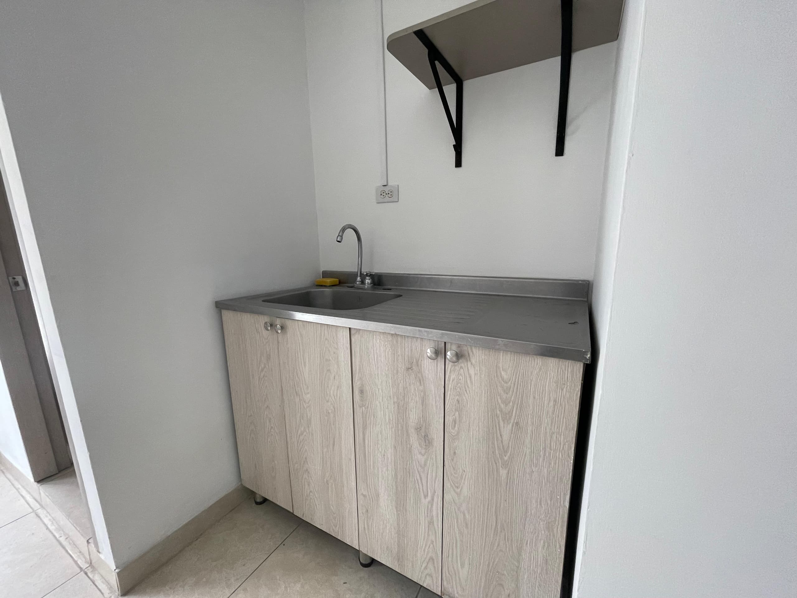 Oficina en arriendo en La Palma, Belen, Medellín — foto 3 de 13