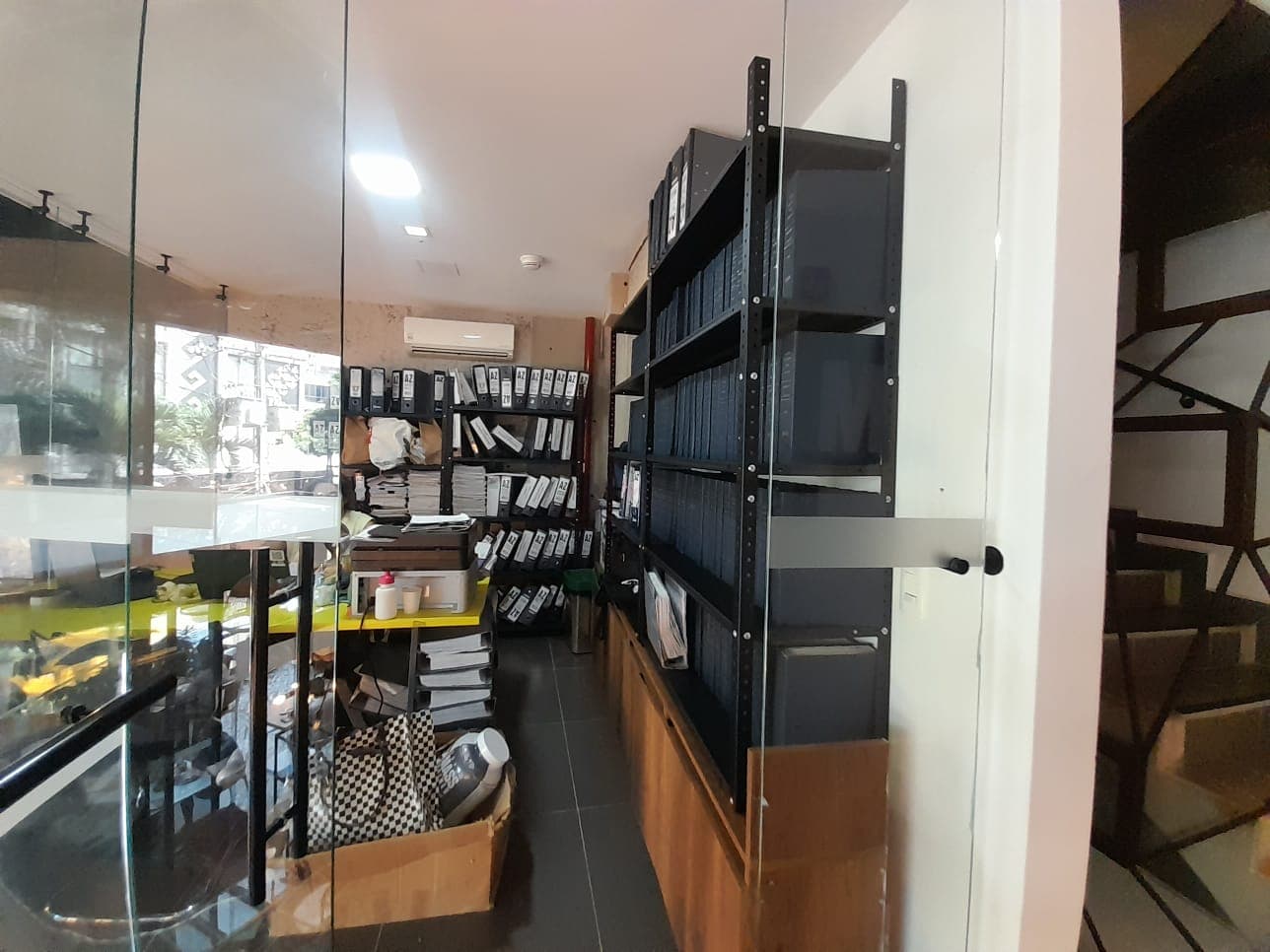 Local en arriendo en El Poblado, Medellín — foto 1 de 8