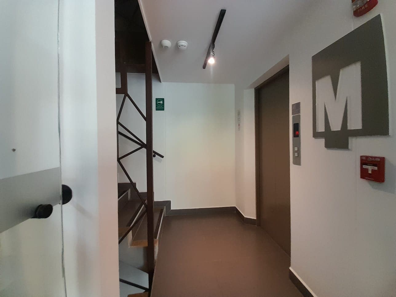 Local en arriendo en El Poblado, Medellín — foto 3 de 8