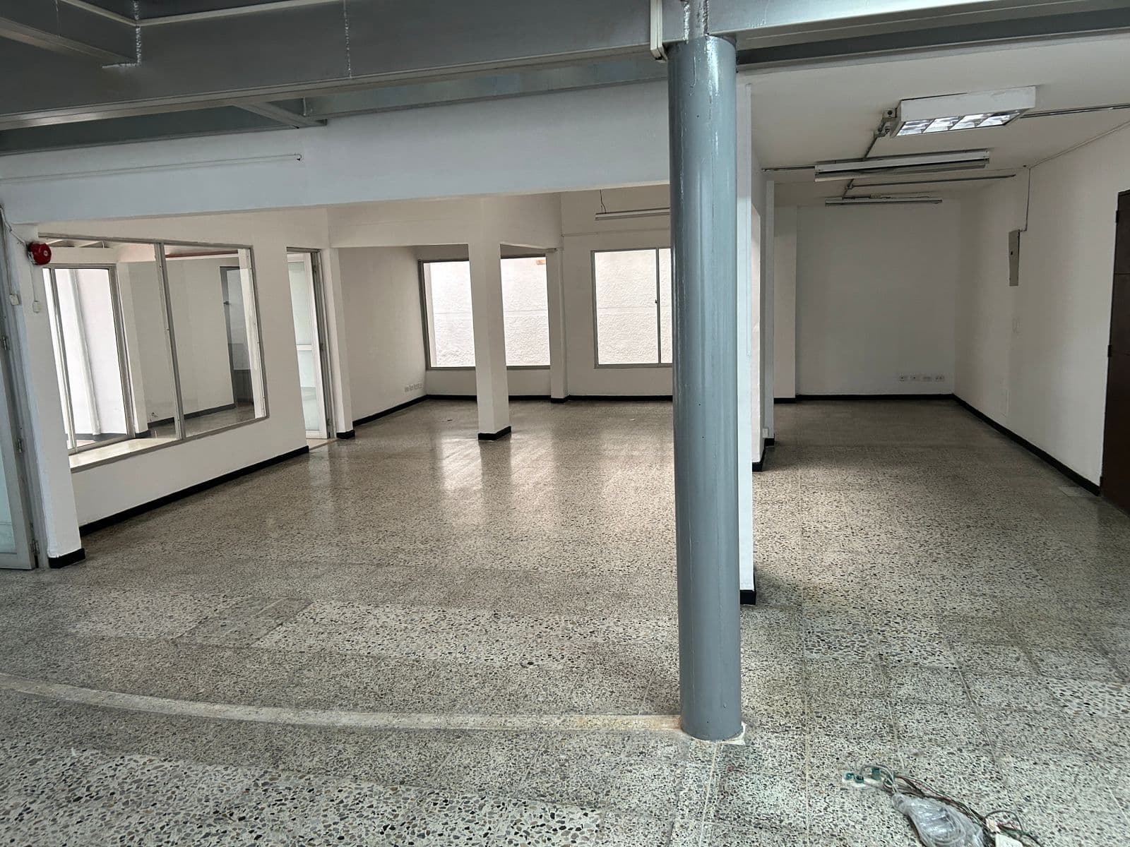 Local en arriendo en Patio Bonito, El Poblado, Medellín — foto 2 de 9