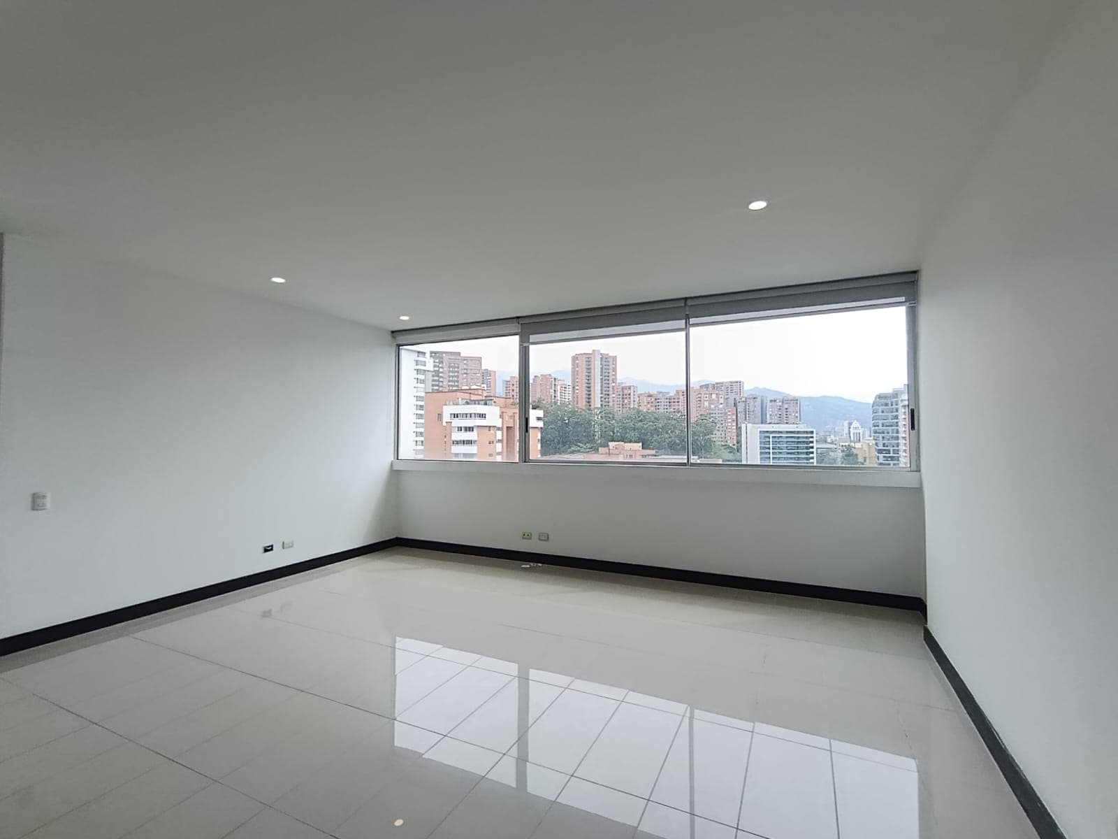 Apartaestudio en arriendo en Alejandría, El Poblado, Medellín — foto 2 de 12