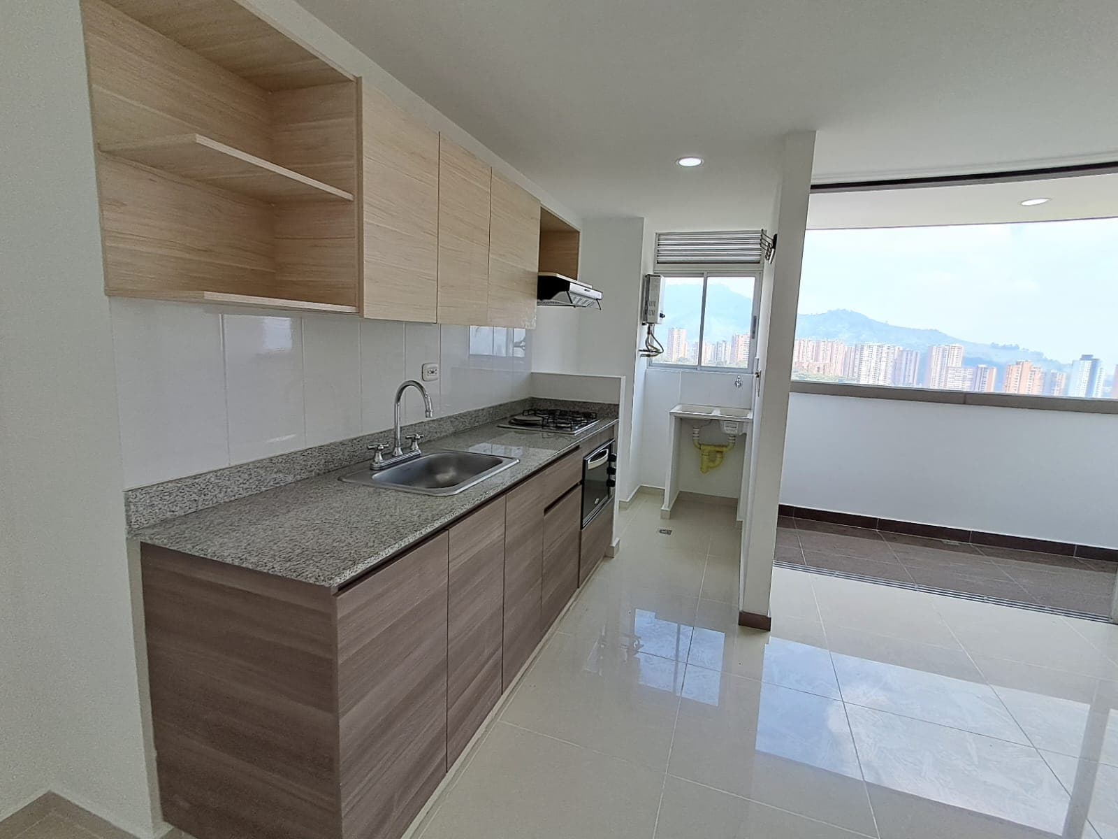 Apartamento en arriendo en Las Brisas La Estrella — foto 2 de 20