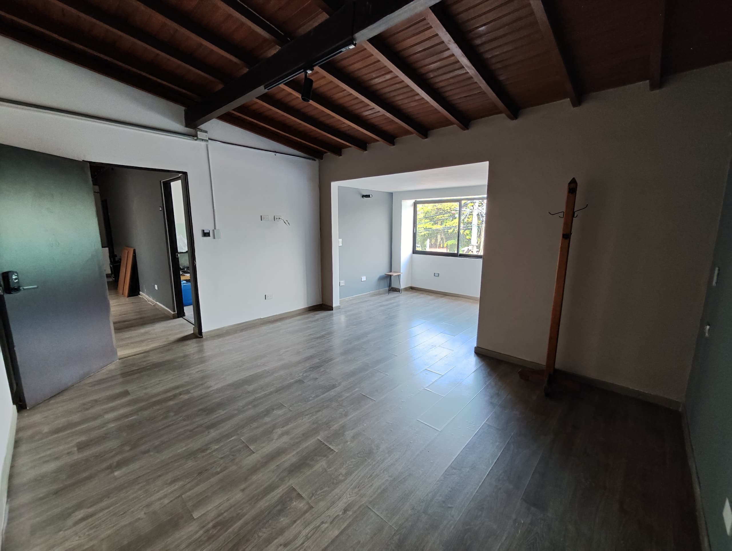 Casa Comercial en arriendo en Conquistadores, Laureles, Medellín — foto 5 de 20