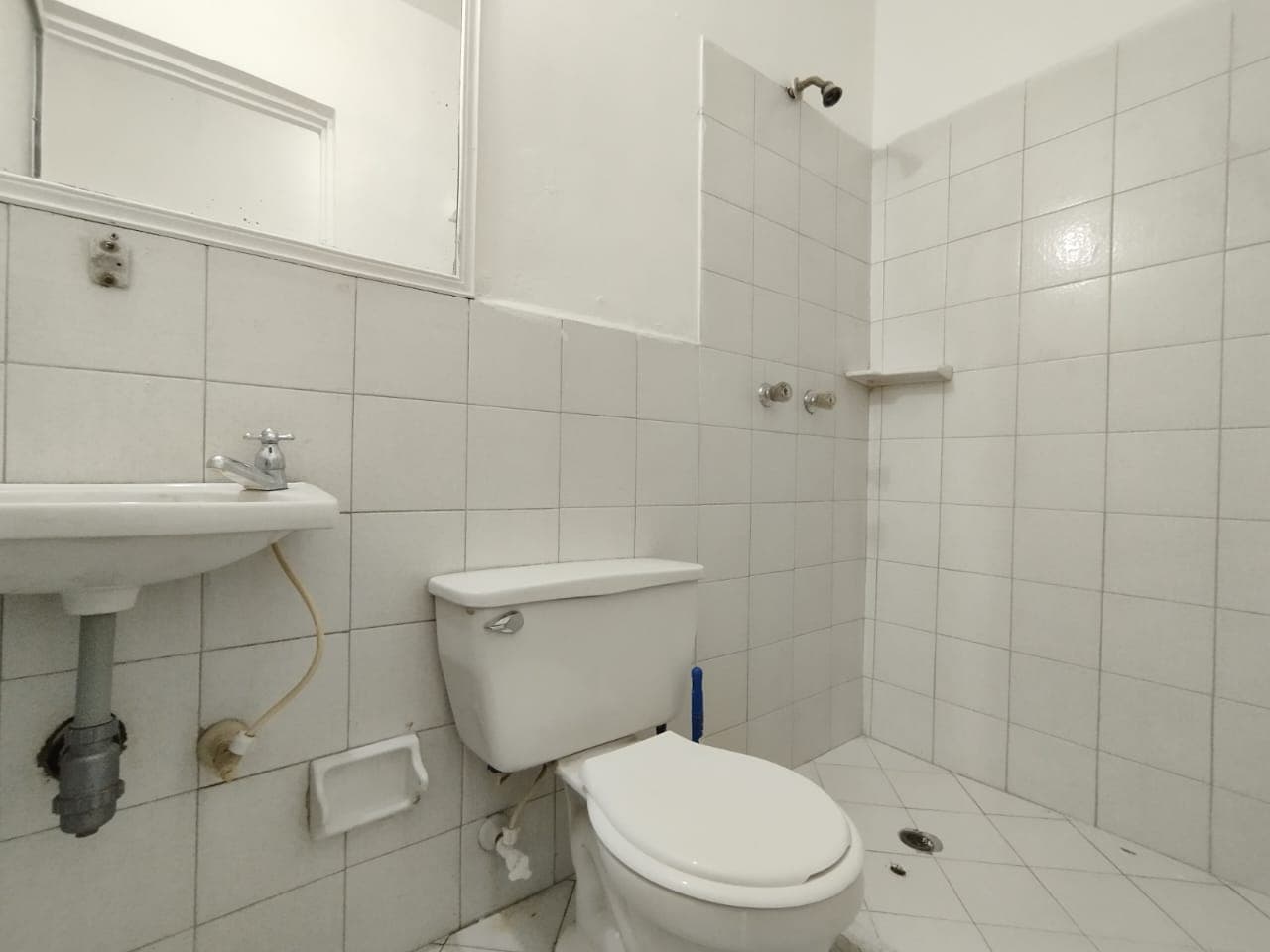 Local en arriendo en La Candelaria, Centro, Medellín — foto 3 de 10
