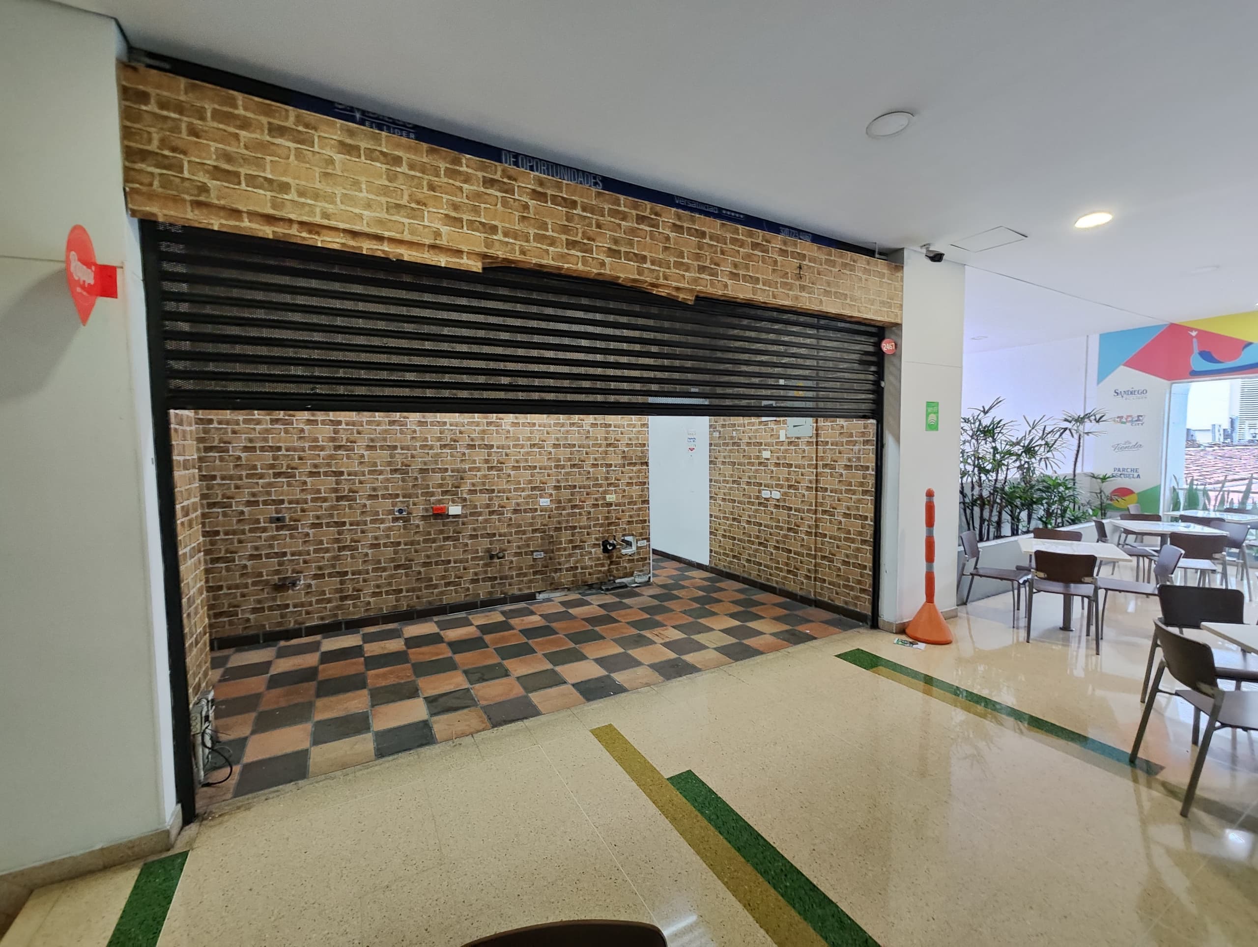 Local en arriendo en San Diego, El Poblado, Medellín — foto 2 de 10