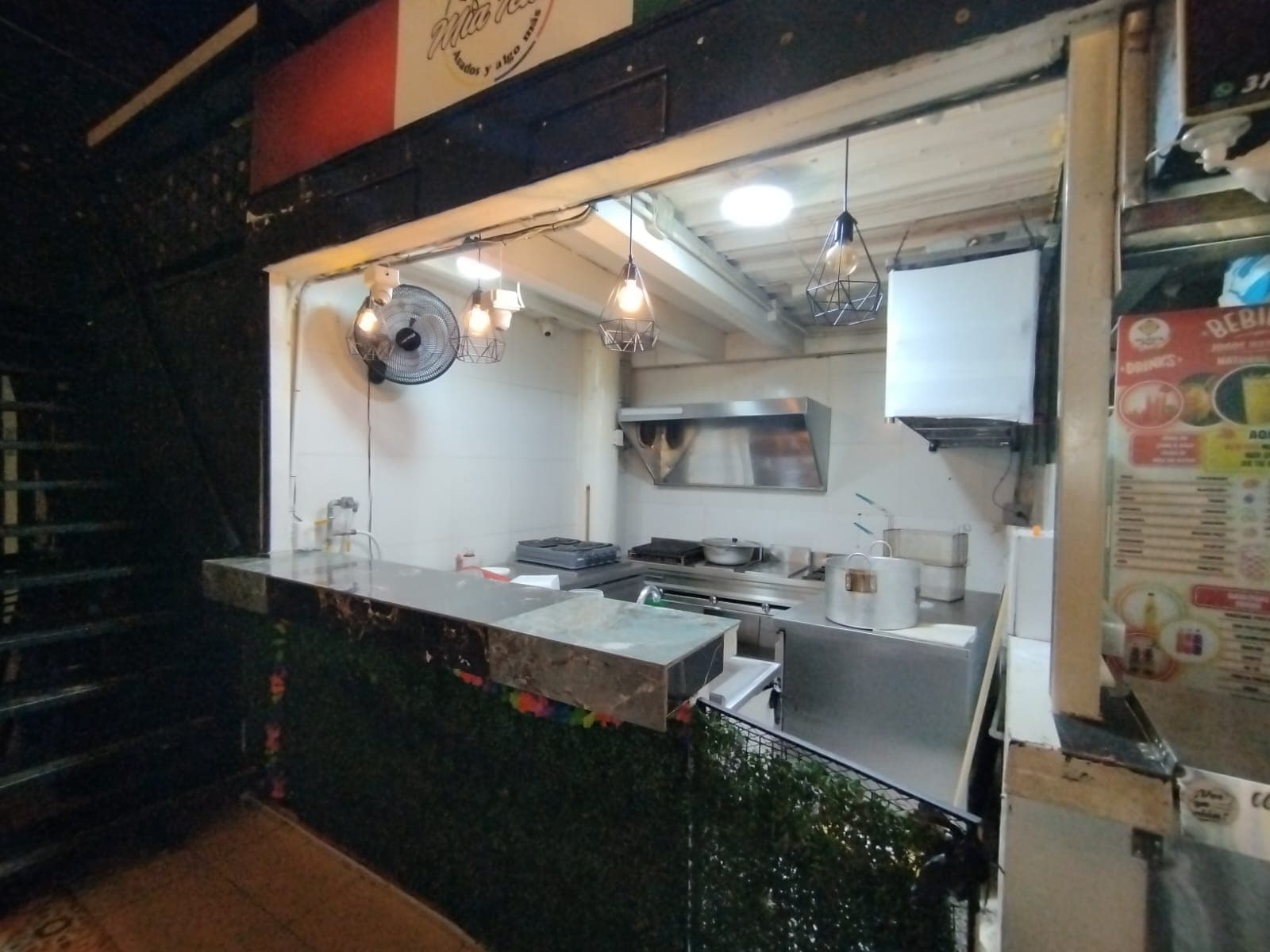 Local en arriendo en El Poblado, Medellín — foto 1 de 10