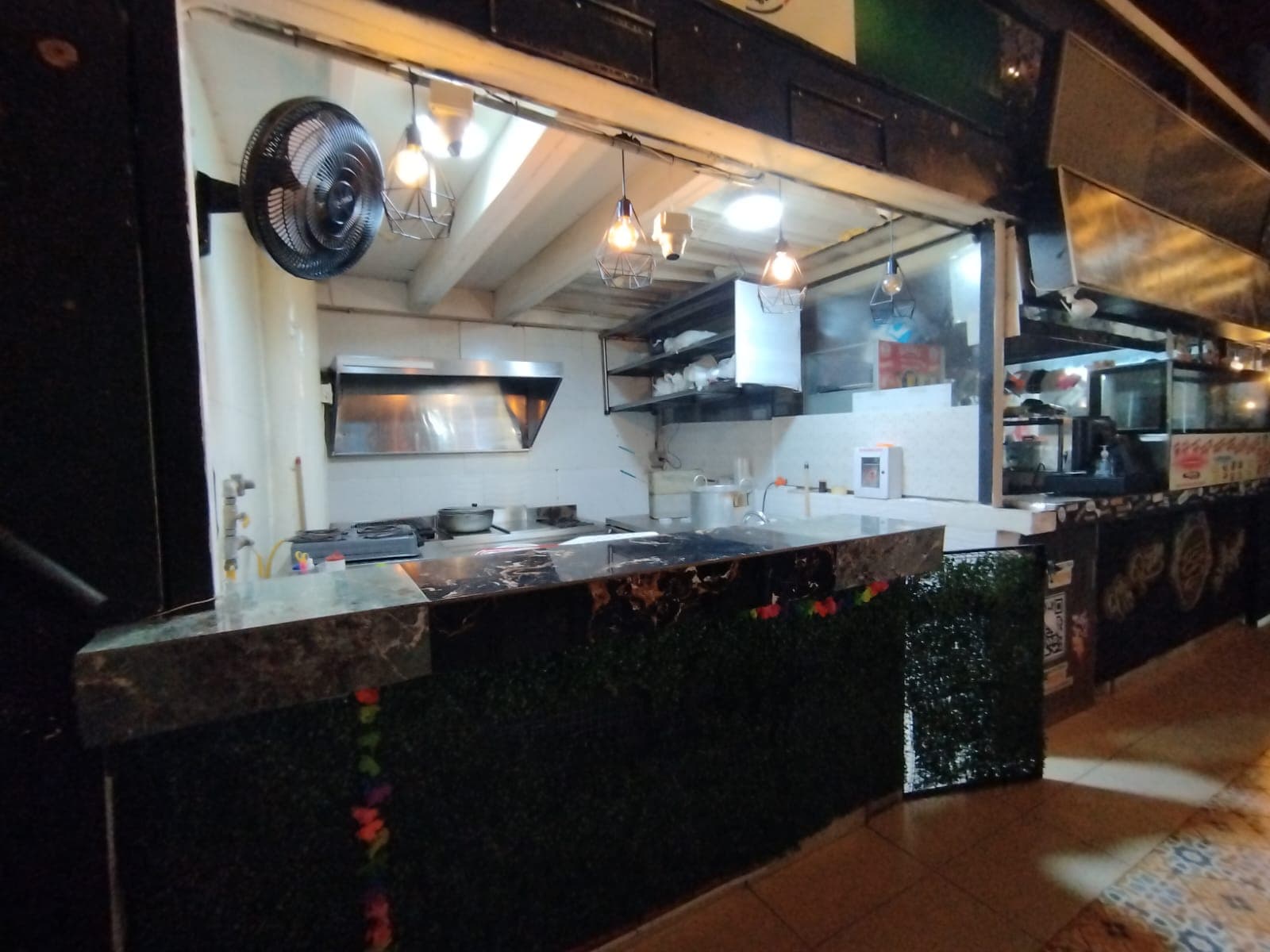Local en arriendo en El Poblado, Medellín — foto 2 de 10