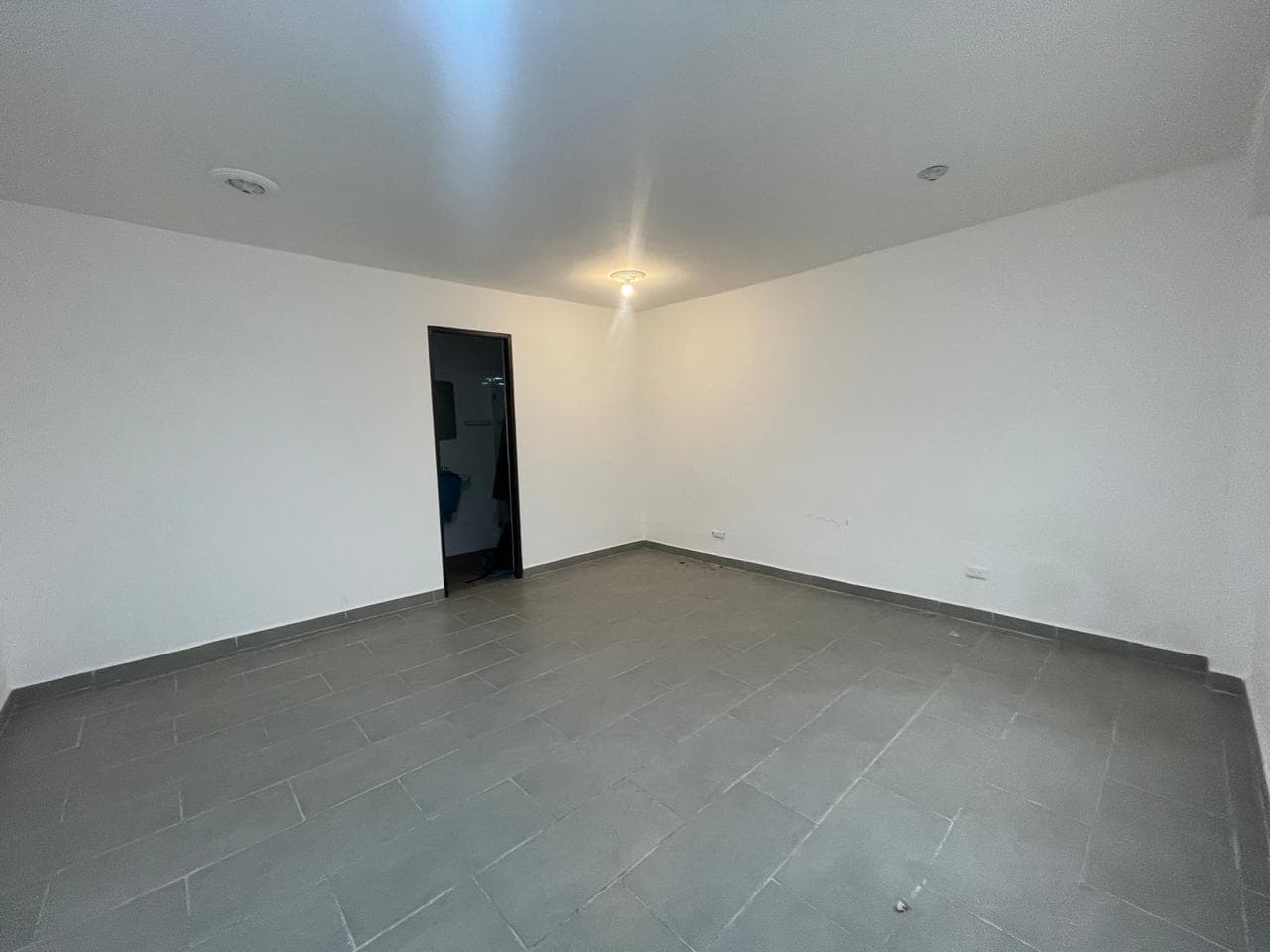 Casa Comercial en arriendo en Calasanz, La America, Medellín — foto 4 de 20