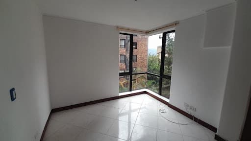 Apartamento en arriendo en San Lucas, El Poblado, Medellín — foto 2 de 13