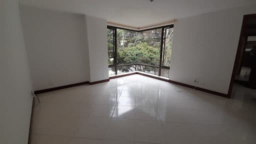 Apartamento en arriendo en San Lucas, El Poblado, Medellín — foto 5 de 13