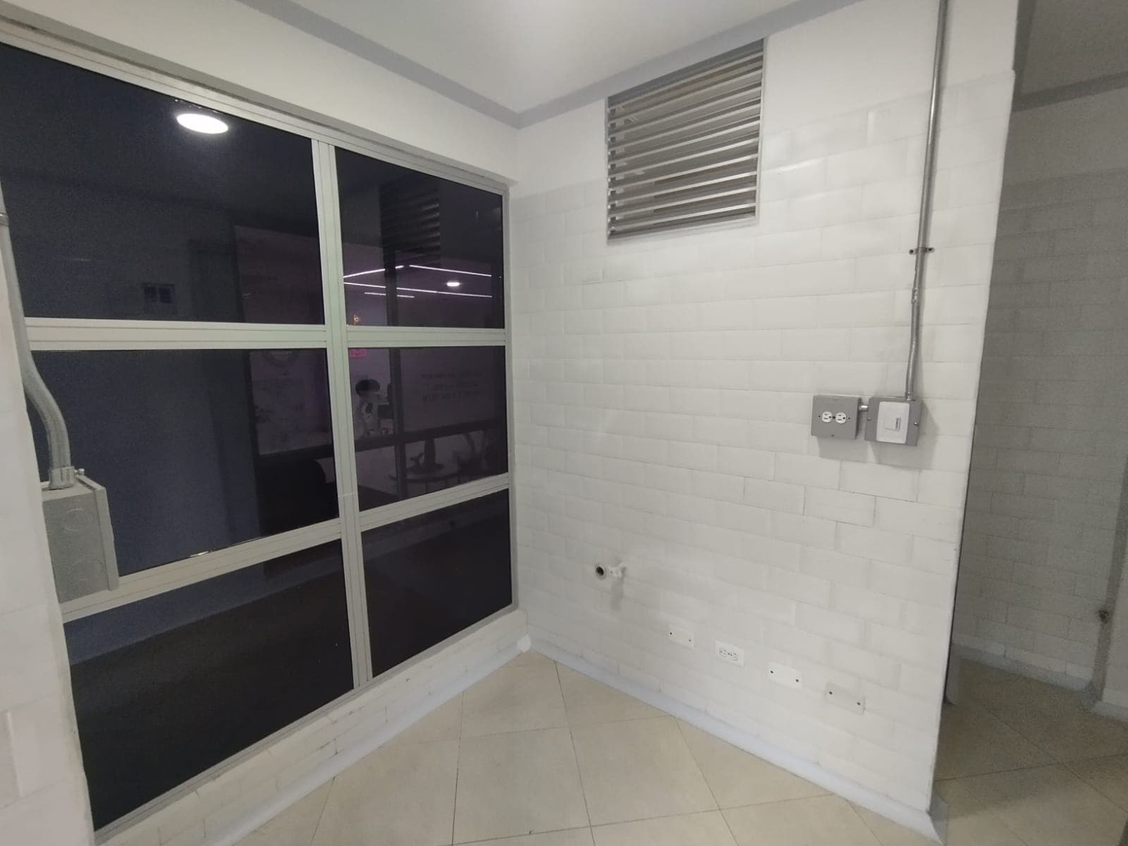 Local en arriendo en Bombona, Centro, Medellín — foto 3 de 12