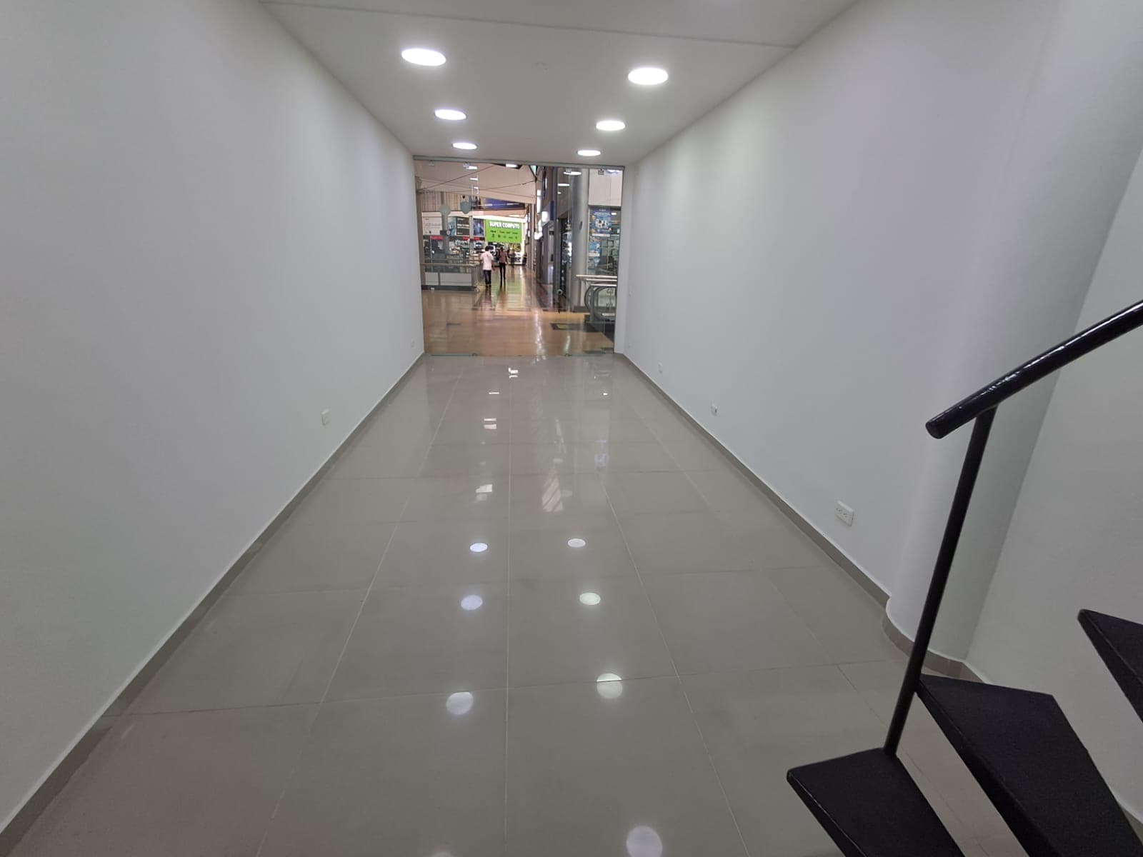 Local en arriendo en El Poblado, Medellín — foto 3 de 8