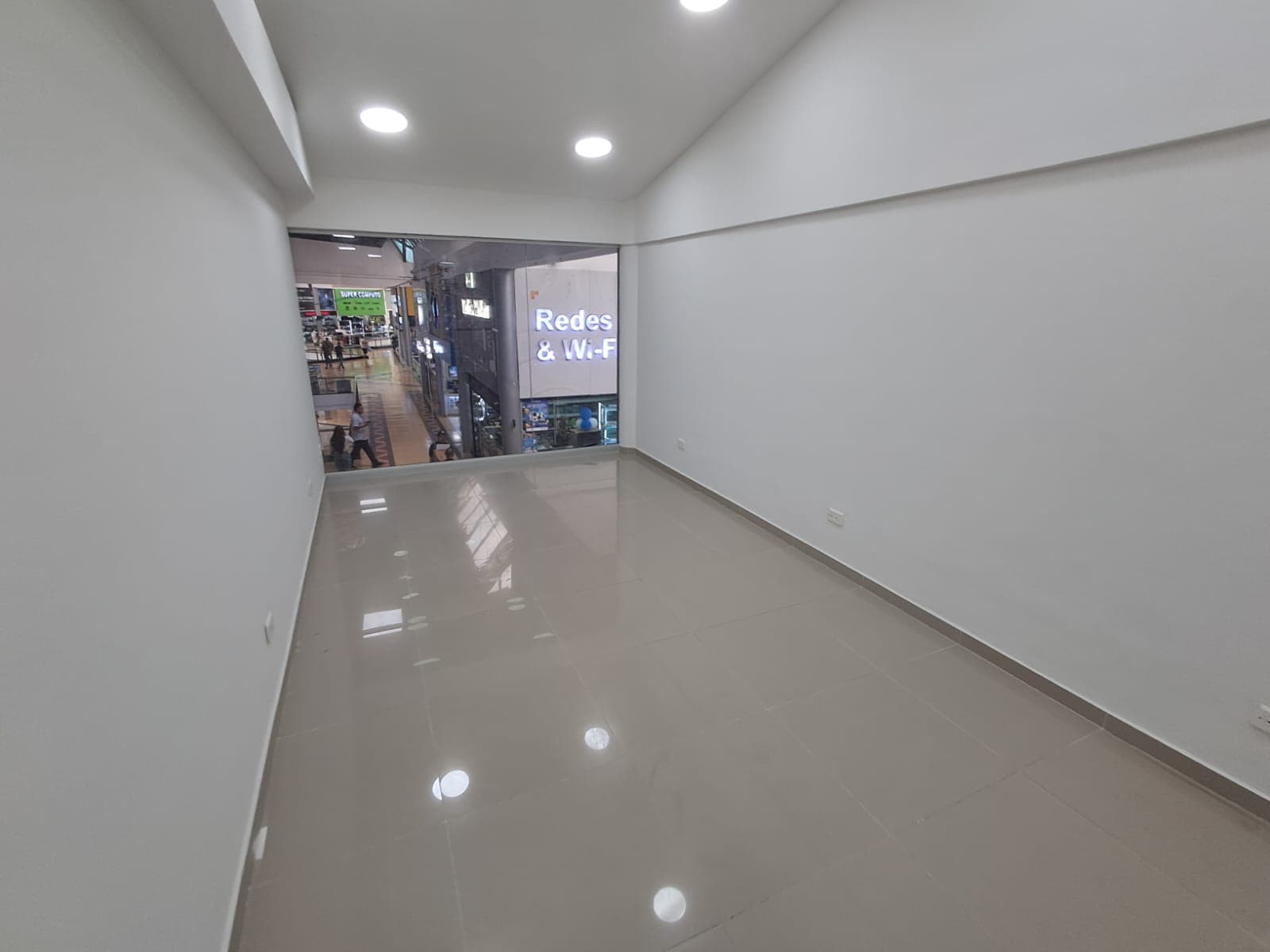 Local en arriendo en El Poblado, Medellín — foto 5 de 8