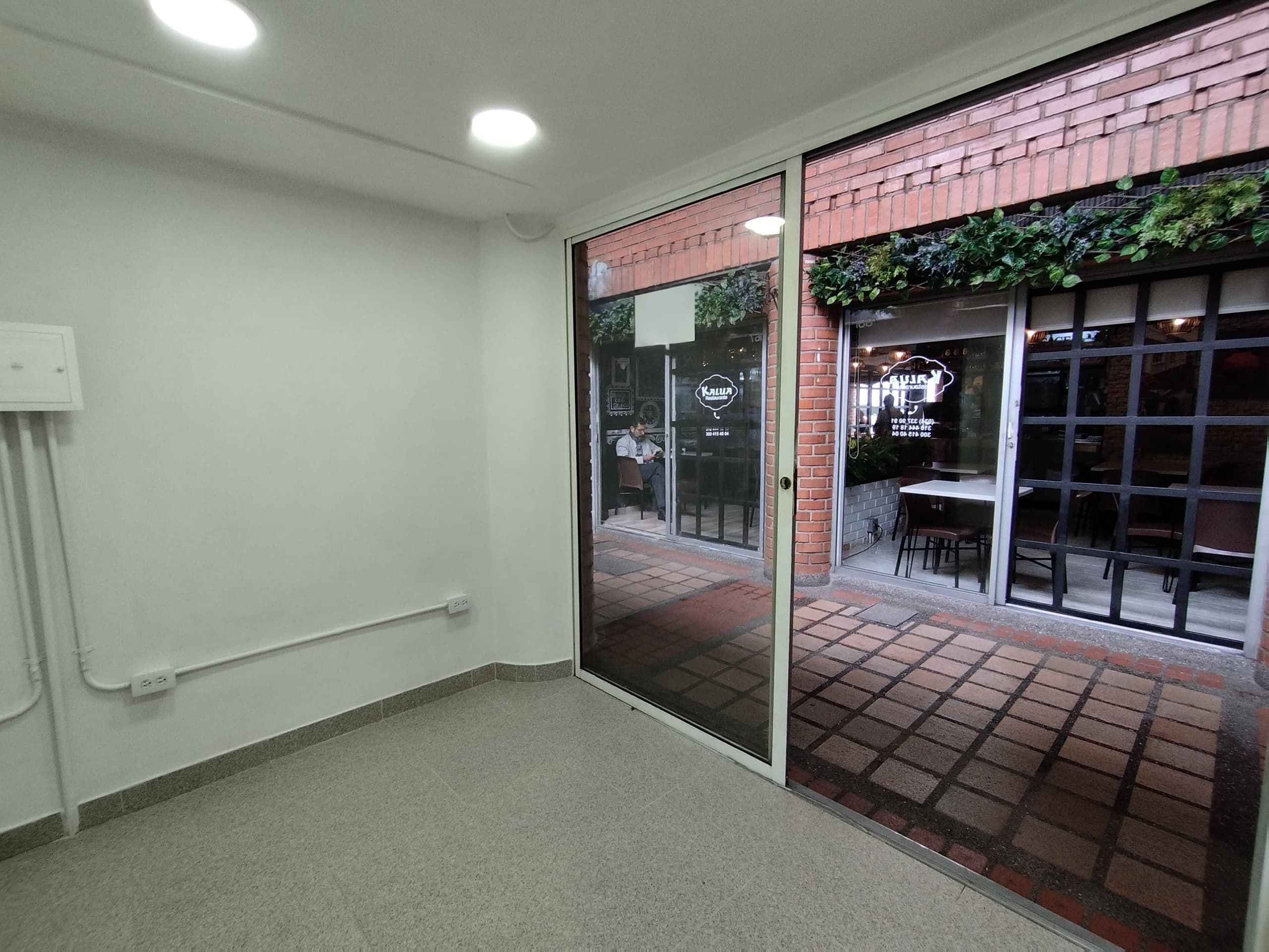 Local en arriendo en San Diego, El Poblado, Medellín — foto 4 de 6