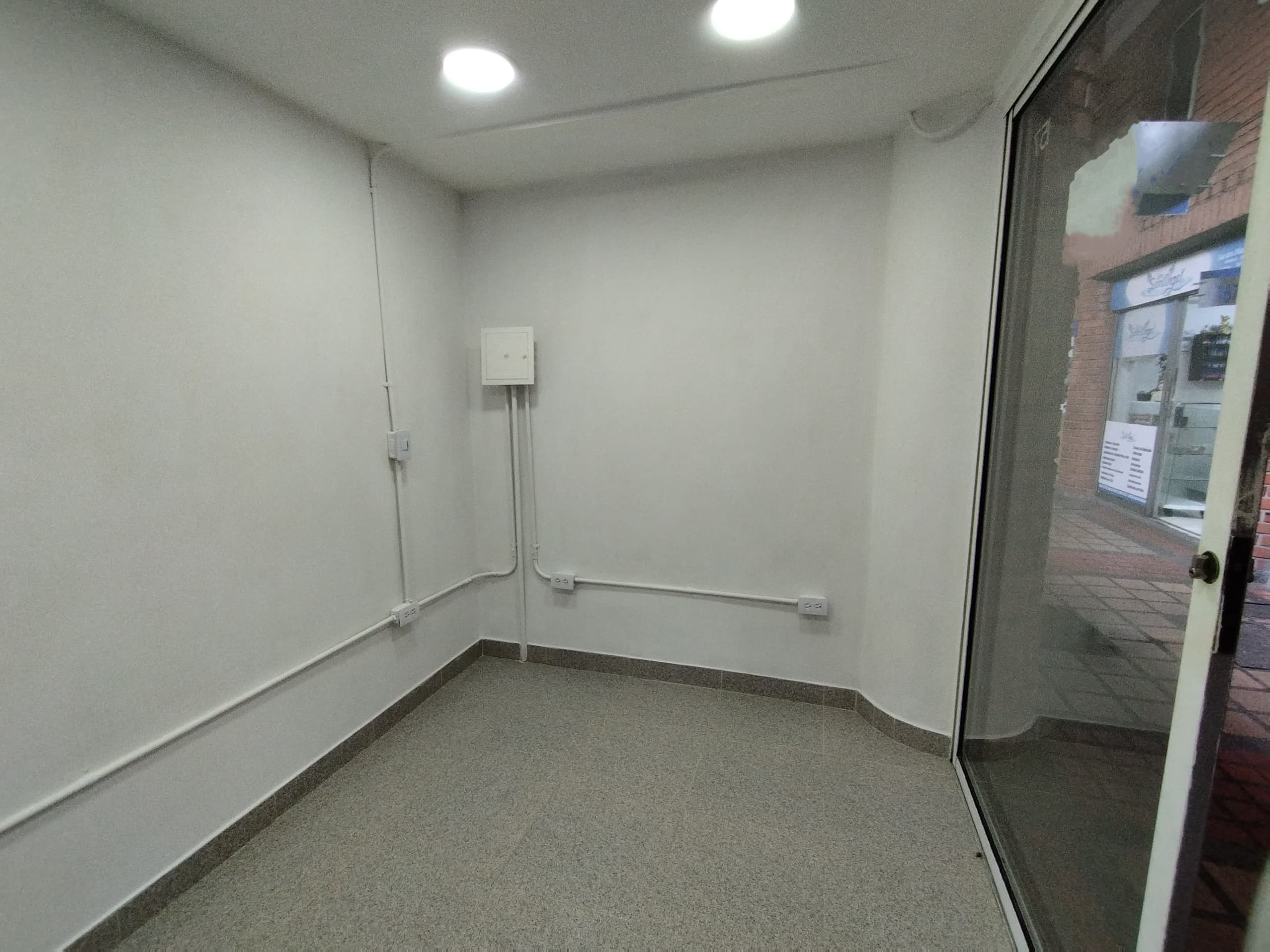 Local en arriendo en San Diego, El Poblado, Medellín — foto 5 de 6